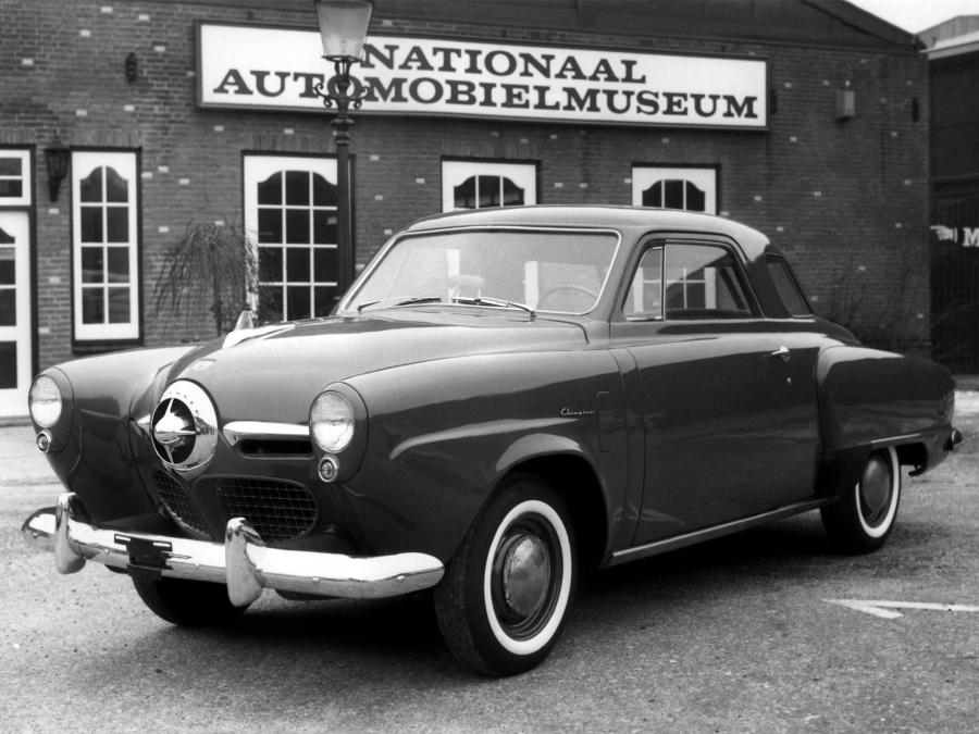  Studebaker Champion Regal DeLuxe Starlight Coupe 1950 года  (фото 1 из 3)